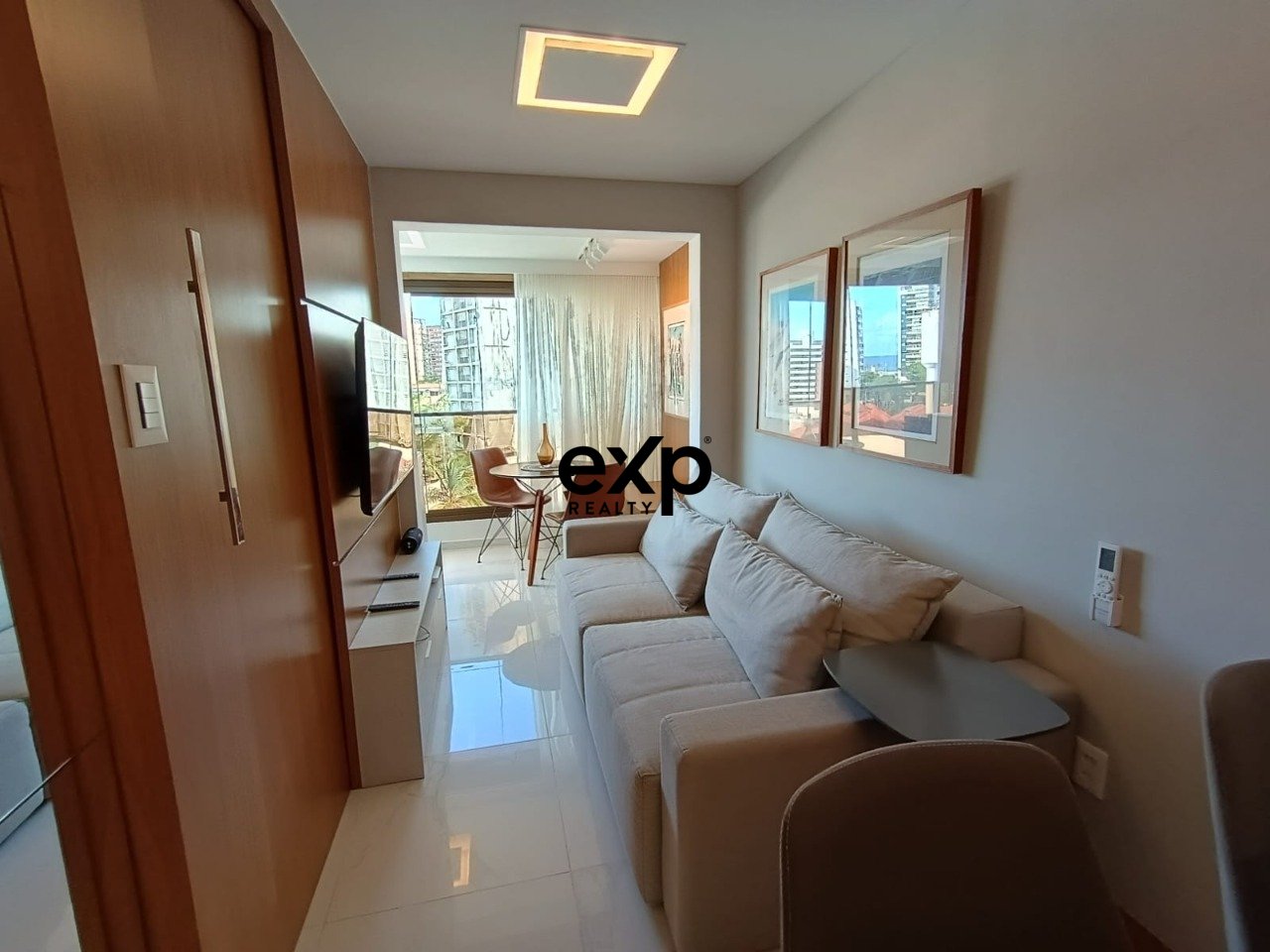 Apartamento 1 Quarto com Varanda Gourmet | Smart Convenções