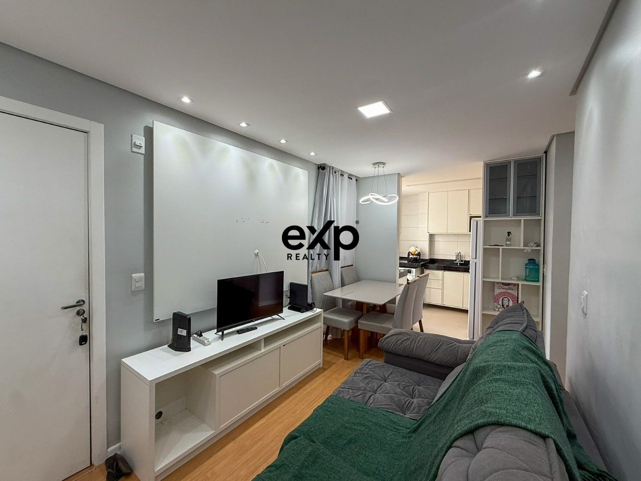 Apartamento à venda em Lauro de Freitas, Rua Pataro Machado 1 Centro Lauro de Freitas 42702-260, 66 m²