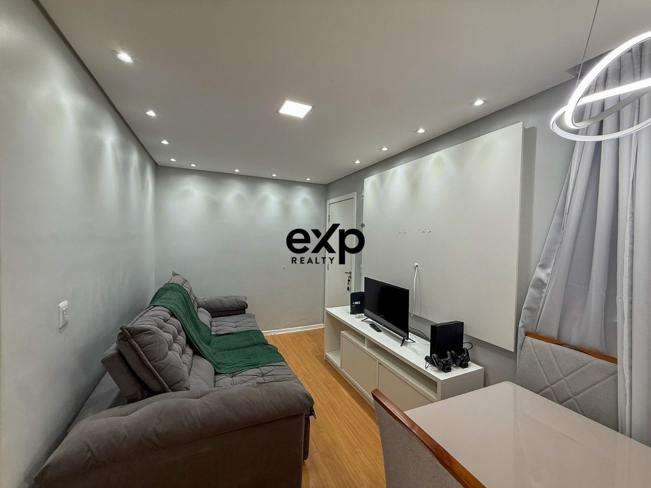 Apartamento à venda em Lauro de Freitas, Rua Pataro Machado 1 Centro Lauro de Freitas 42702-260, 66 m²