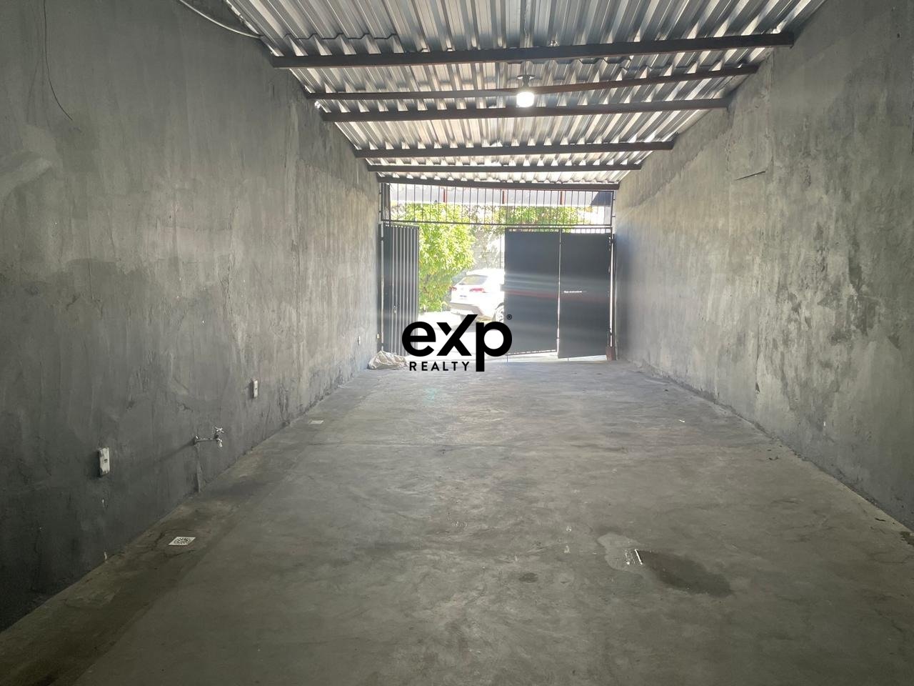 Ponto Comercial para Locação - 36m2 | Pitangueiras - Lauro de Freitas