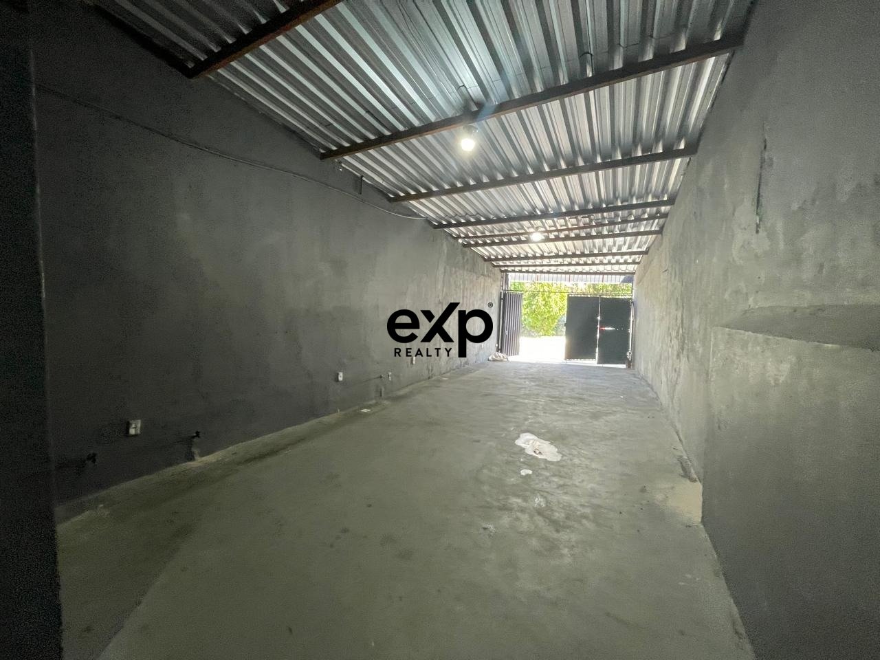 Ponto Comercial para Locação - 36m2 | Pitangueiras - Lauro de Freitas
