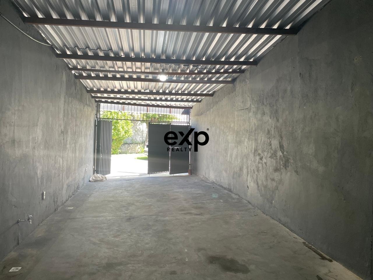 Ponto Comercial para Locação - 36m2 | Pitangueiras - Lauro de Freitas