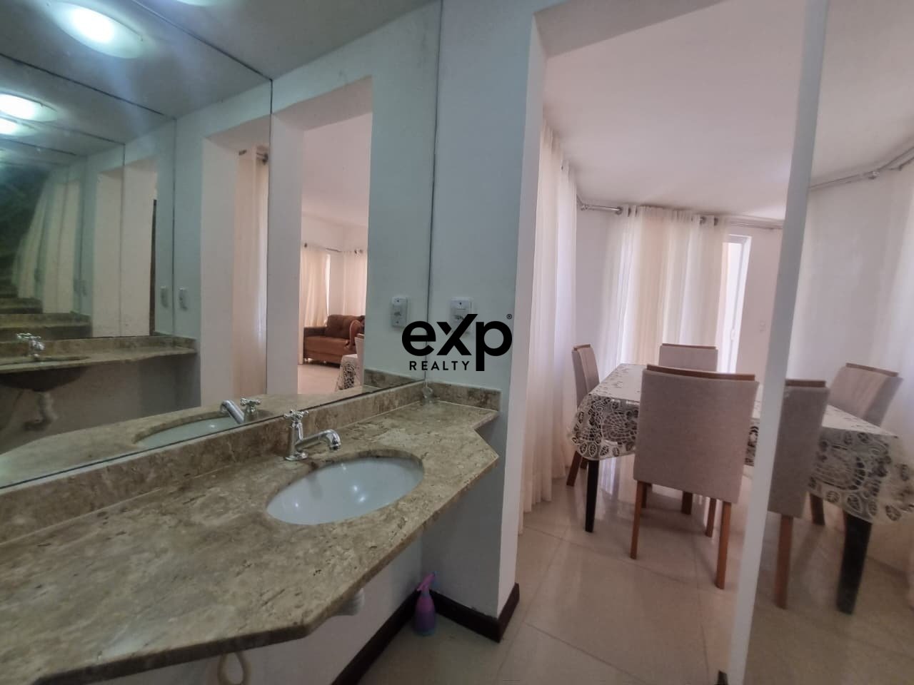 Casa em Condomínio para alugar em Lauro de Freitas, Walter da Silva Maia 463 Ipitanga Lauro de Freitas 42706-740, 160 m²