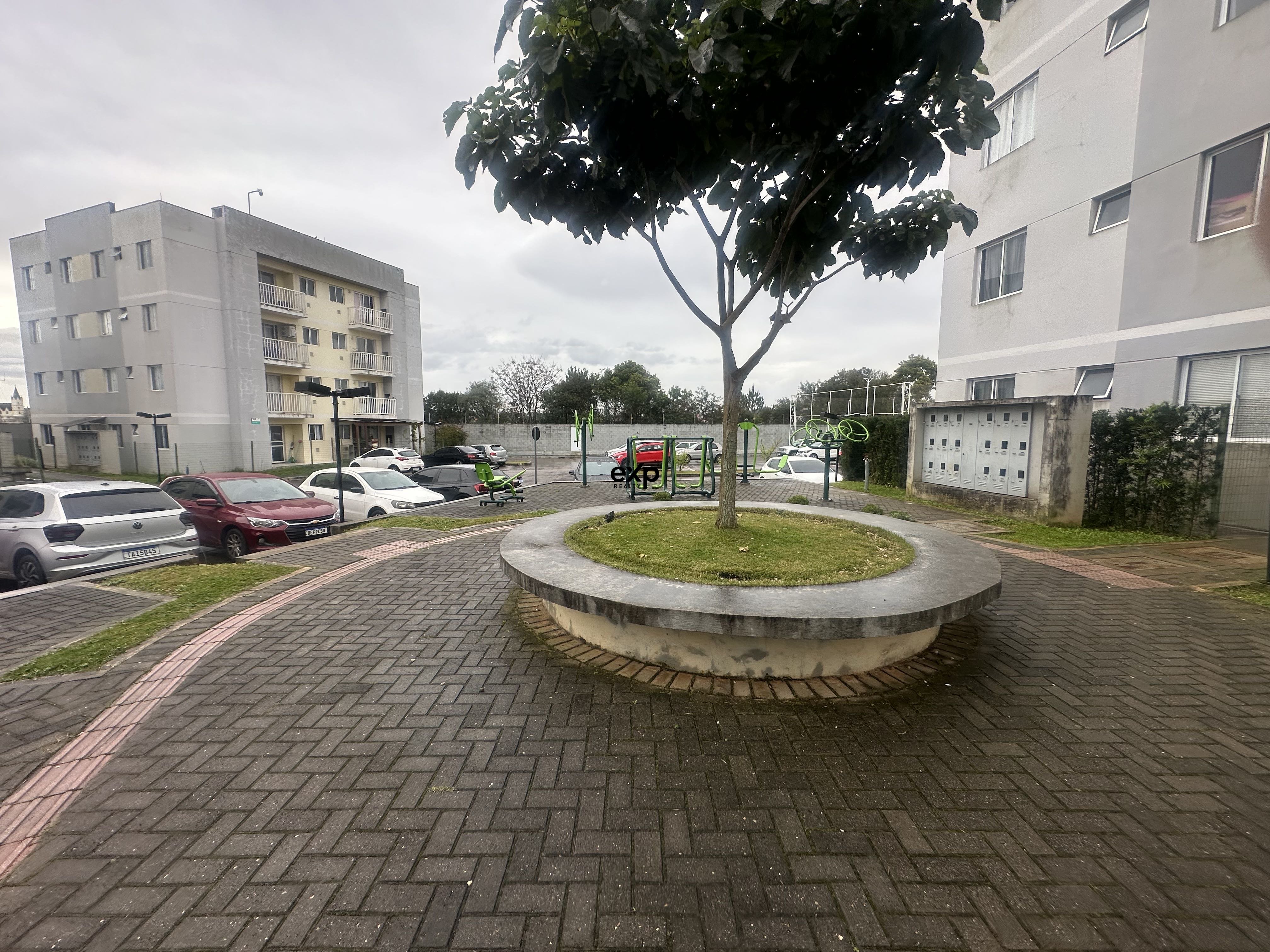 Apartamento à venda em Ponta Grossa, Valério Ronchi 798 Uvaranas Ponta Grossa 84030-320, 58 m²