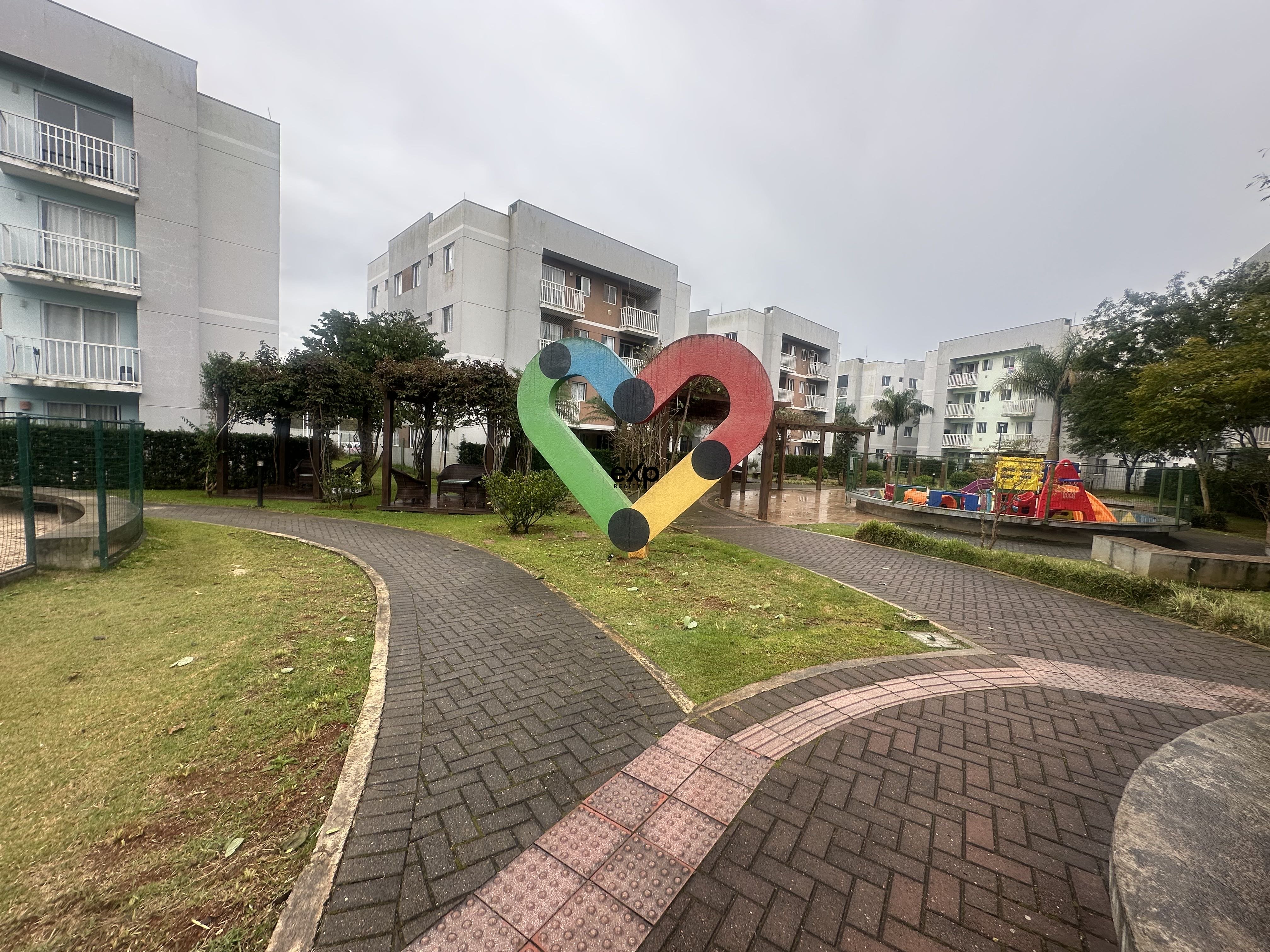 Apartamento à venda em Ponta Grossa, Valério Ronchi 798 Uvaranas Ponta Grossa 84030-320, 58 m²
