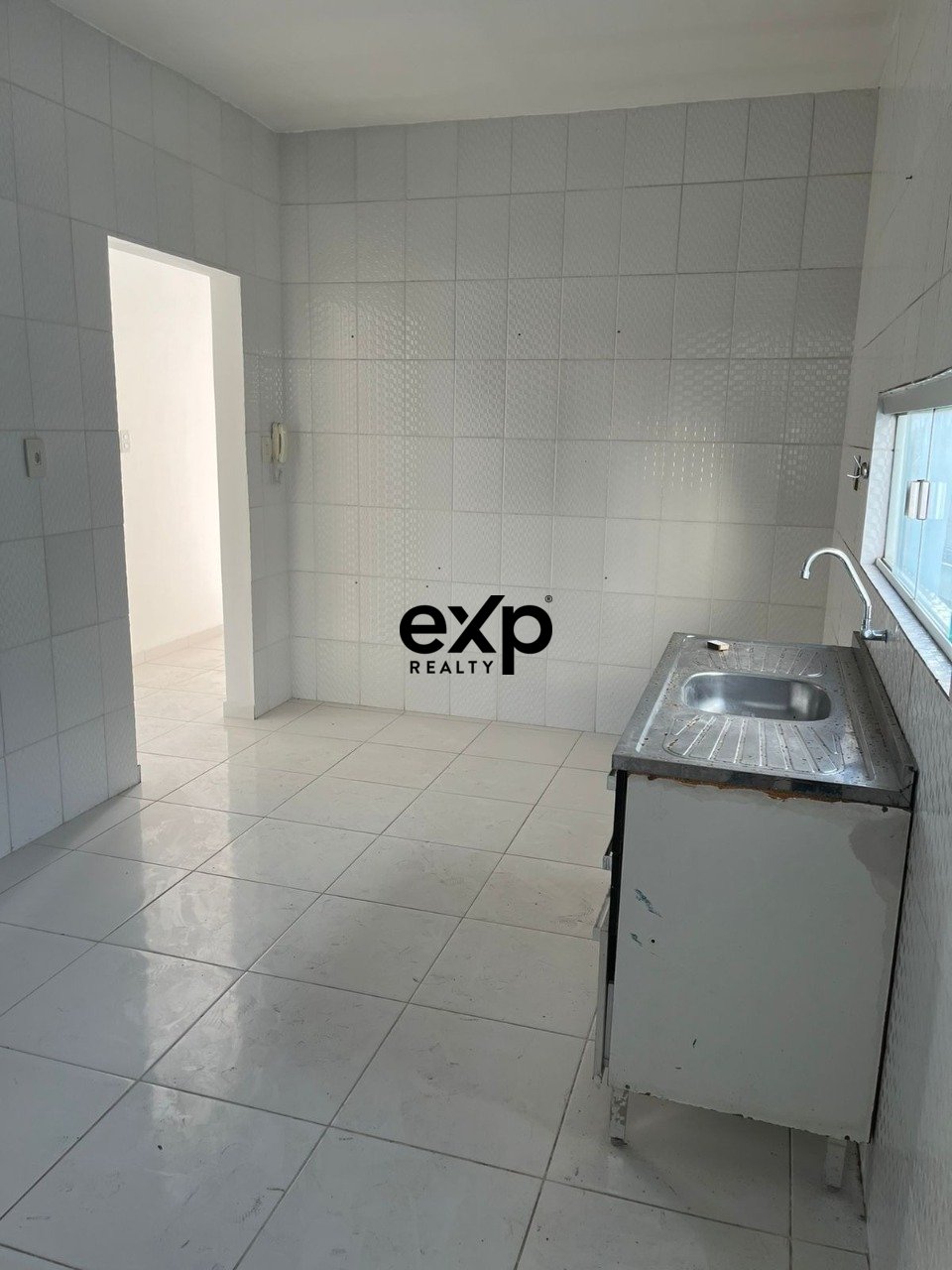 Apartamento à venda em Salvador, Rua Luis Eduardo Magalhaes 11 itapoan Salvador 41630-700, 280 m²