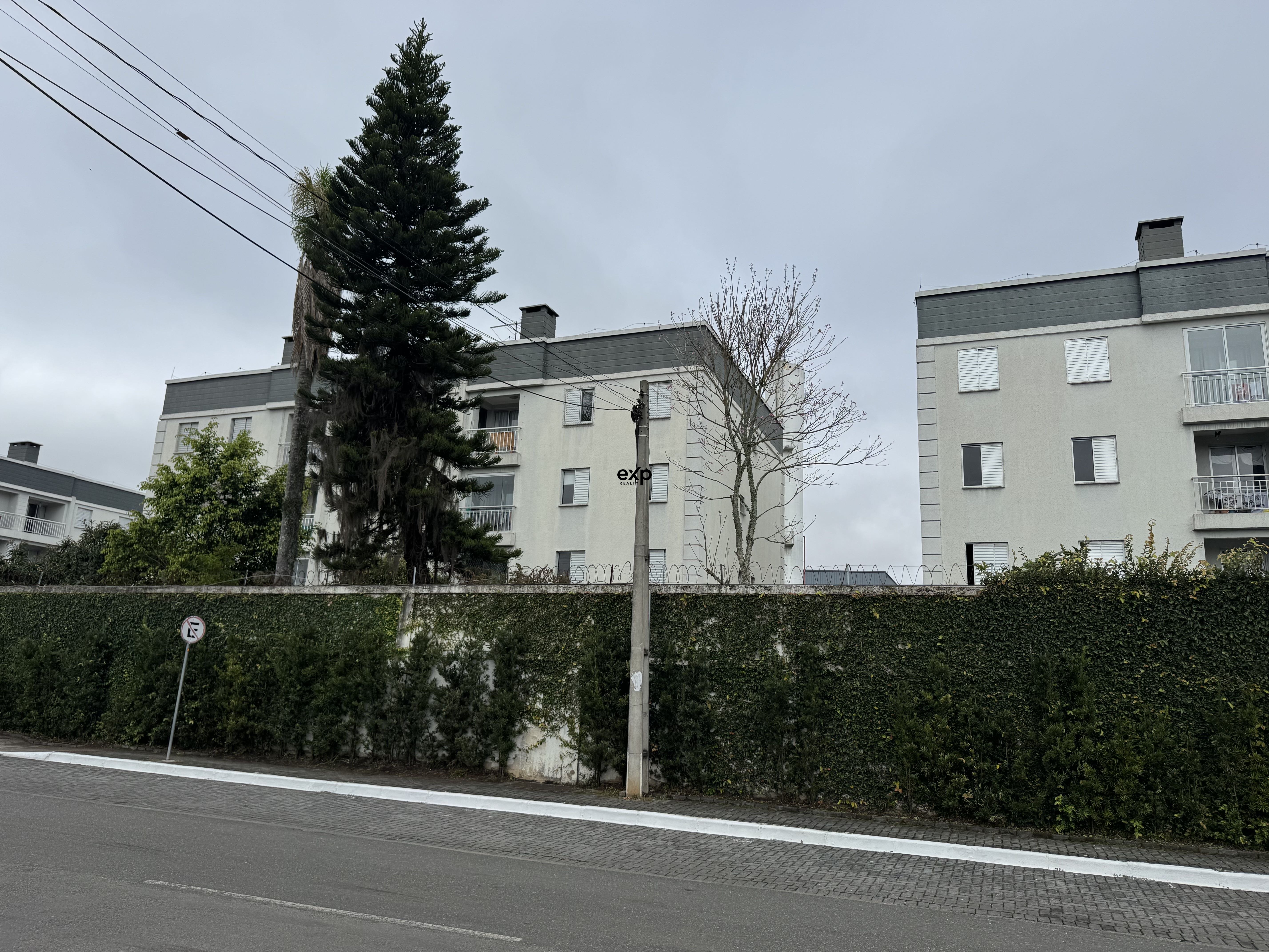 Apartamento à venda em Pinhais, Iraí 416 Weissópolis Pinhais 83321-000, 59 m²