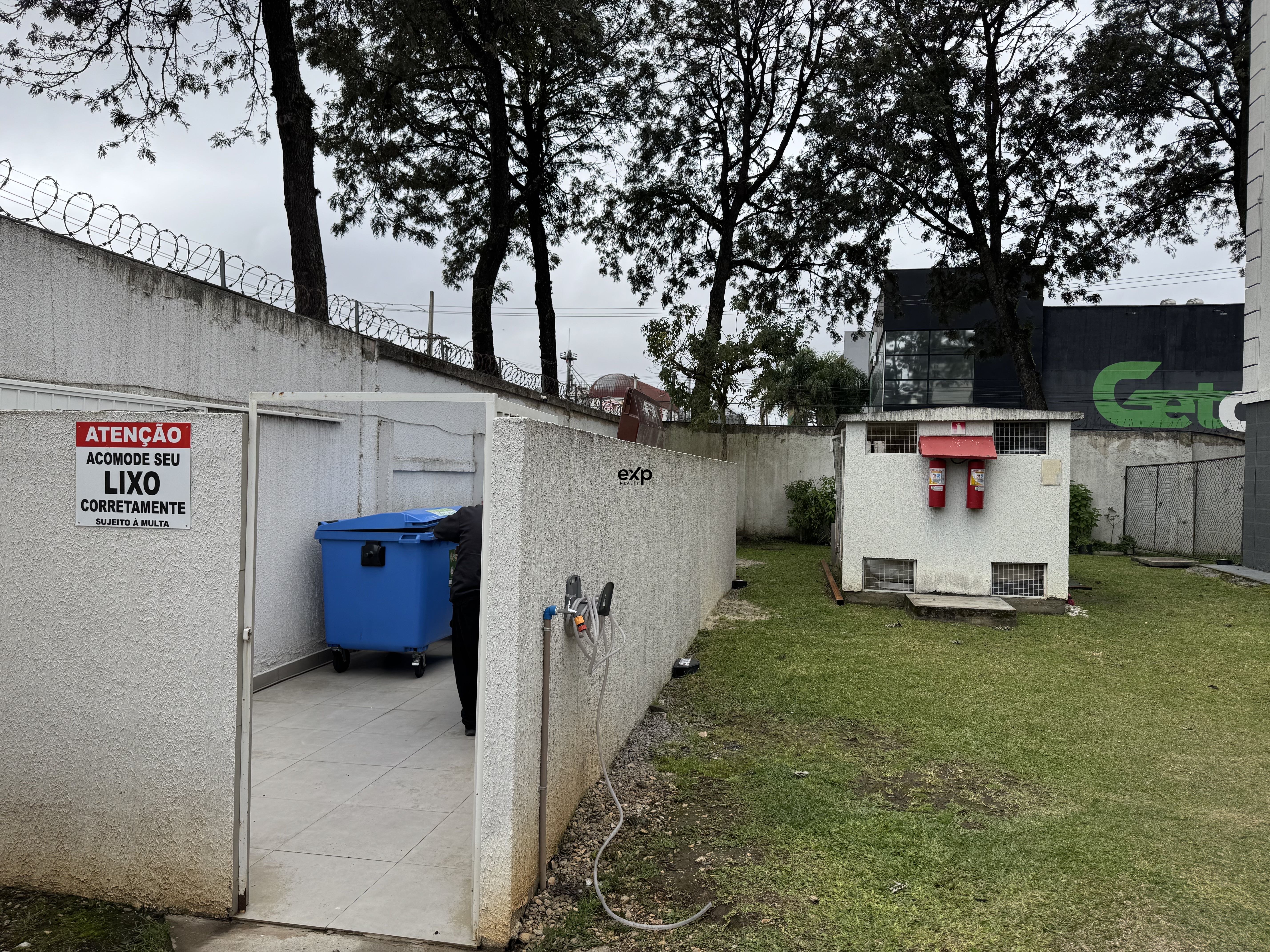 Apartamento à venda em Pinhais, Iraí 416 Weissópolis Pinhais 83321-000, 59 m²