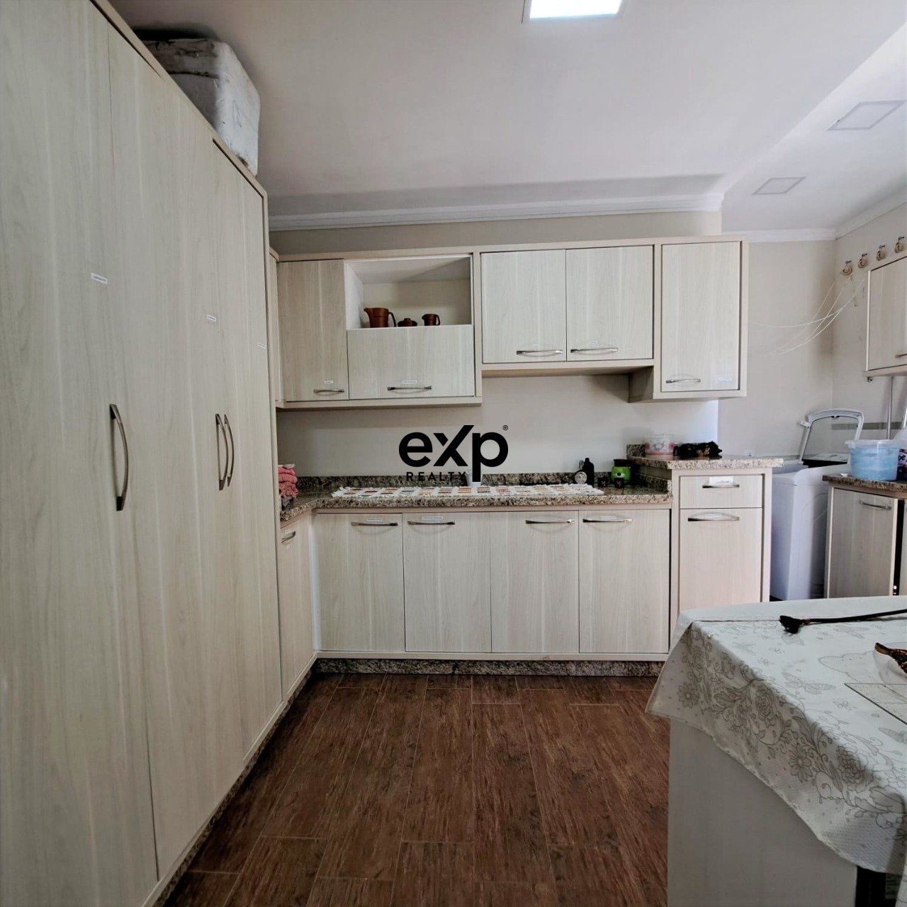 Apartamento à venda em Navegantes, Prefeito José Juvenal Mafra 7400 Gravatá Navegantes 88372-506, 345 m²