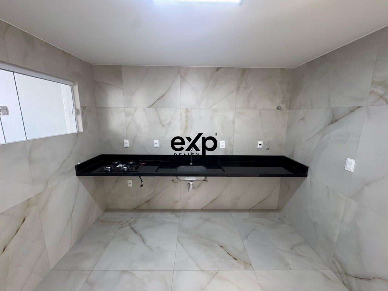 DUPLEX HOUSE with 4 SUITES, EAST-FACING at FOZ DO JOANES in BURAQUINHO 2