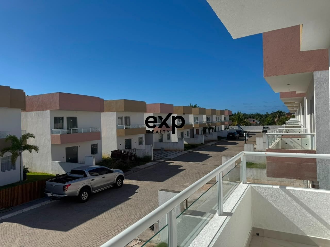 DUPLEX HOUSE with 4 SUITES, EAST-FACING at FOZ DO JOANES in BURAQUINHO 5