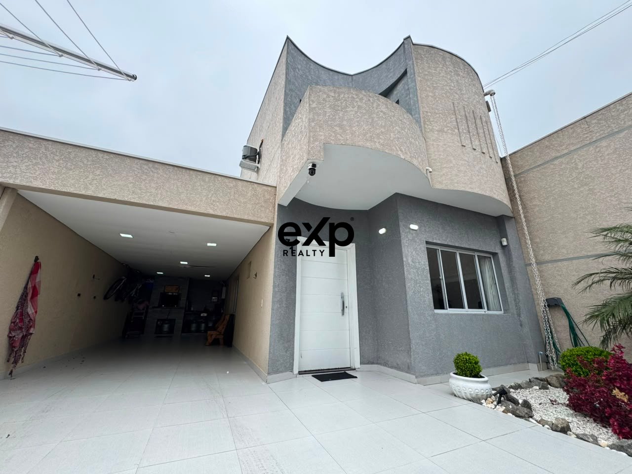 Sobrado à venda em São José dos Pinhais, José Grabias 371 Afonso Pena São José dos Pinhais 83040-360, 136 m²