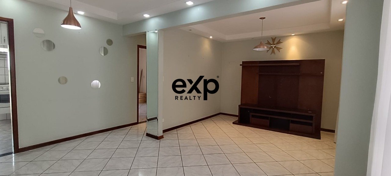 Apto 79 m² LOCAÇÂO 2 dormitórios, suíte, 2 vagas na Vila Yara