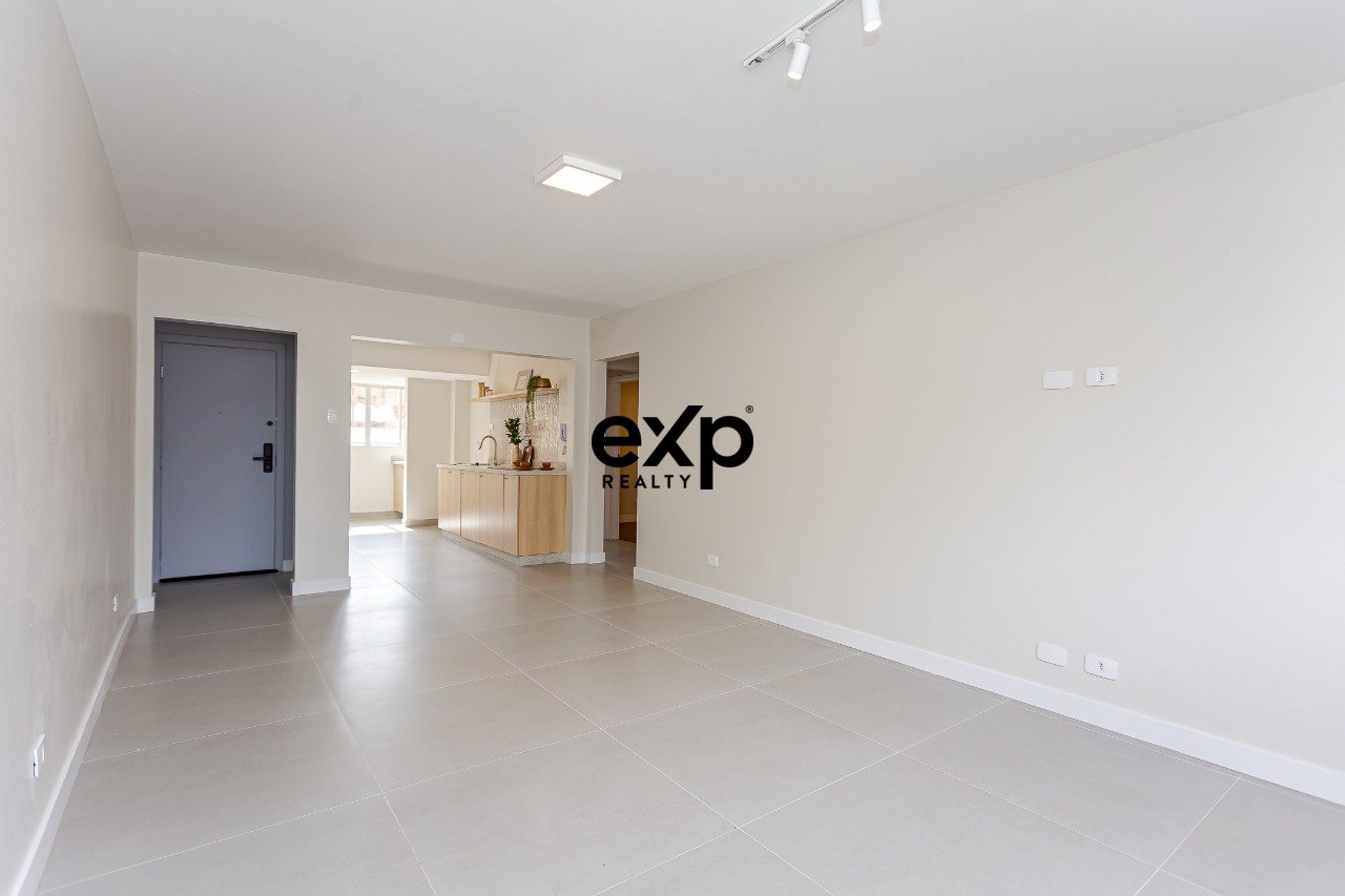 Fully Renovated Apartment for Sale in Água Verde - Curitiba 4