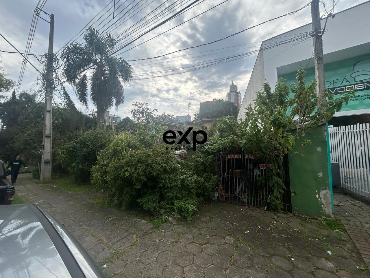 Terreno à venda em Curitiba, Alameda Princesa Izabel 3018 Bigorrilho Curitiba 80730-080, 513 m²