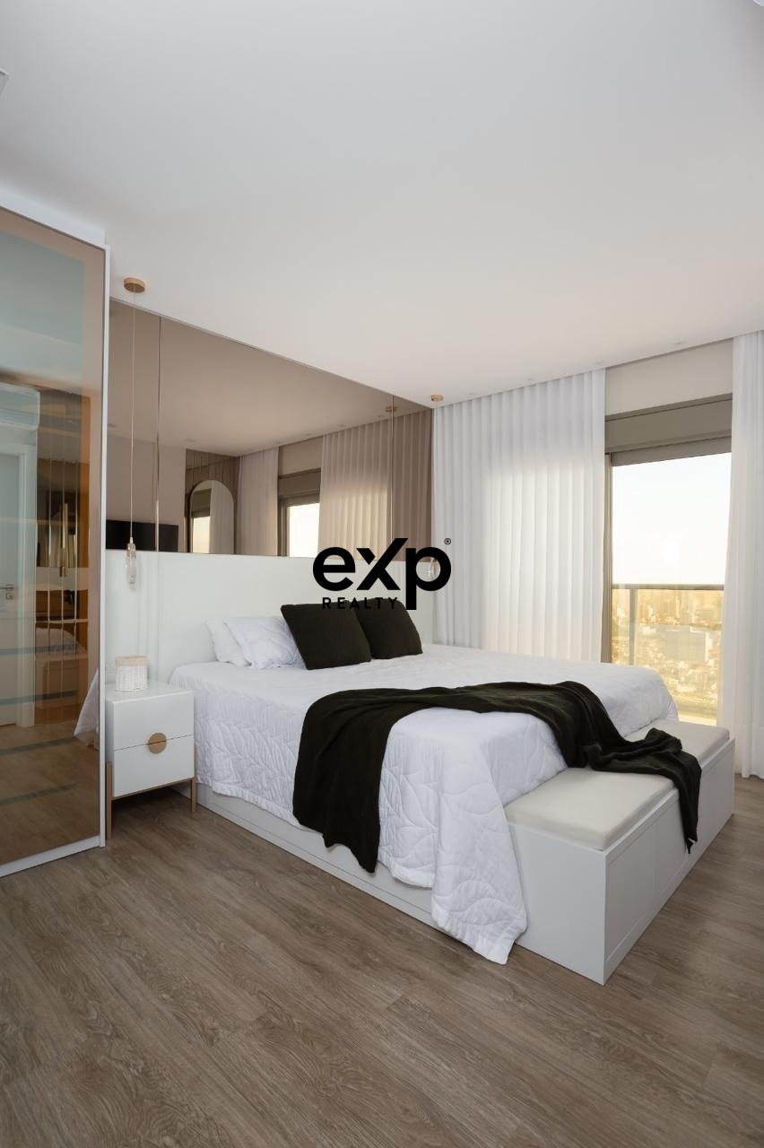 Apartamento à venda em Itajaí, Rua Telemaco Pereira  Borges 111 FAZENDA Itajaí 88301-630, 160 m²
