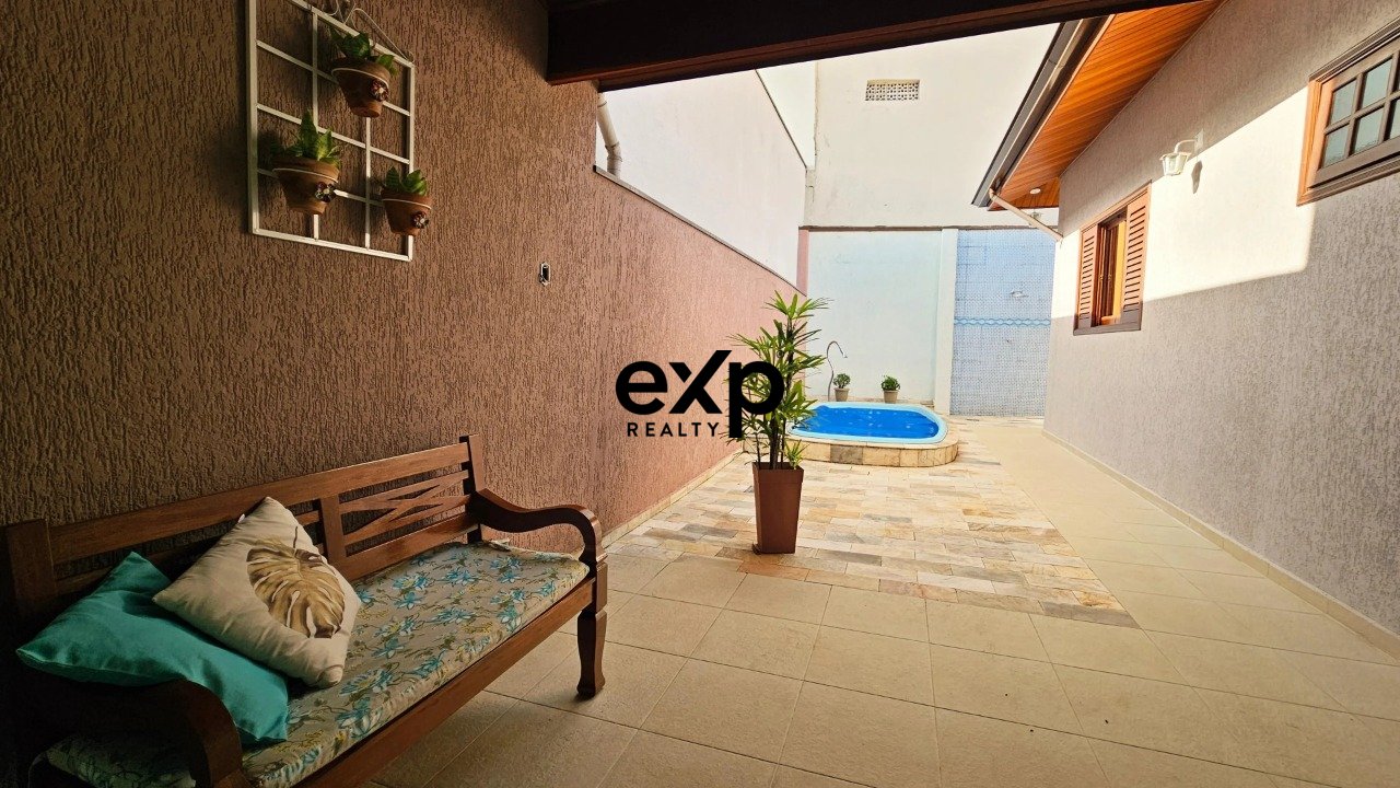 Casa à venda em Jundiaí, Dr. David Zoilo Morandini 100 Jardim Paulista I Jundiaí 13208-380, 300 m²