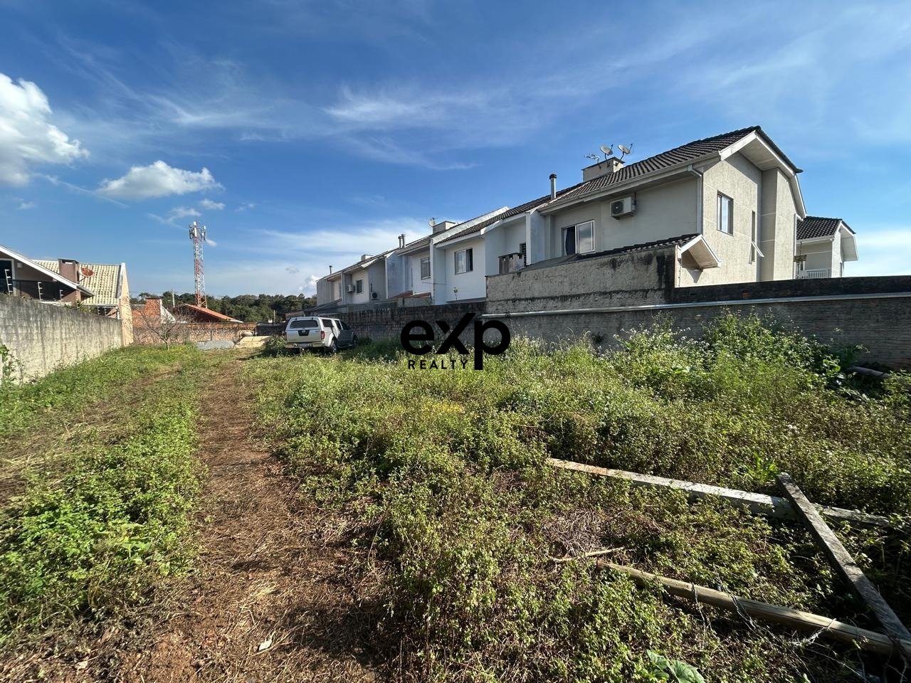 Terreno à venda em Campo Largo, Maria Bertoja Rivabem 435 Ferrari Campo Largo 83606-400, 533 m²