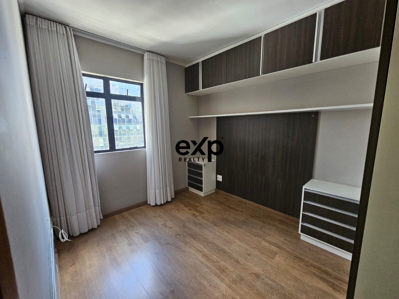Apartment for sale in Curitba, Rua Emiliano Perneta 288 Centro Curitba 80420-210, 67 m²