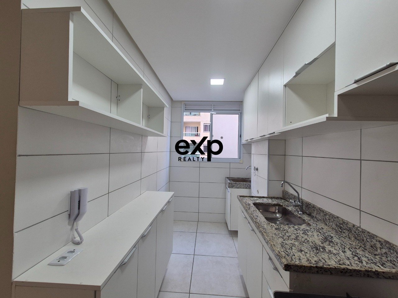 Apartment for sale in Lauro de Freitas, Rua Waldir Pires 240 Centro Lauro de Freitas 42702-270, 42 m²