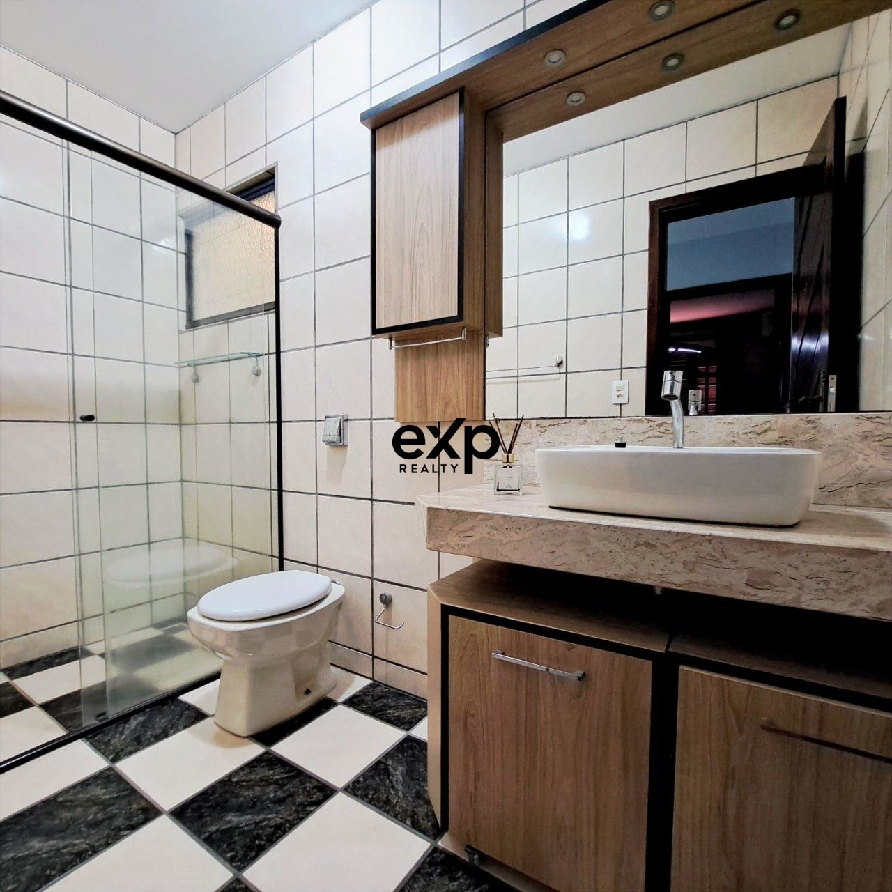 Casa à venda em Blumenau, Sabiá 93 Água Verde Blumenau 89037-385, 214 m²