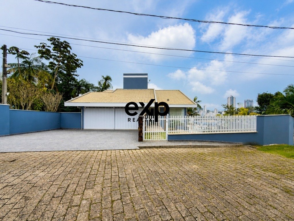 Casa à venda em Blumenau, Monte Castelo 419 Velha Blumenau 89036-085, 774 m²