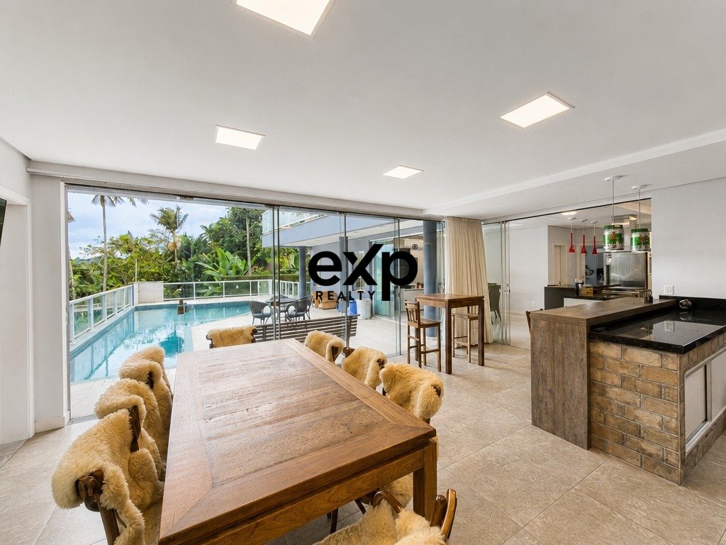 Casa à venda em Blumenau, Monte Castelo 419 Velha Blumenau 89036-085, 774 m²