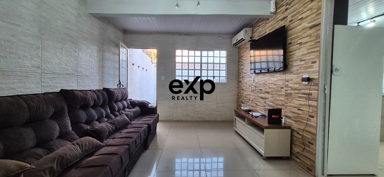 Casa à venda em Brasília, Qn 12d Conjunto 8 Casa 24 Riacho Fundo II Brasília 71881-653, 115 m²