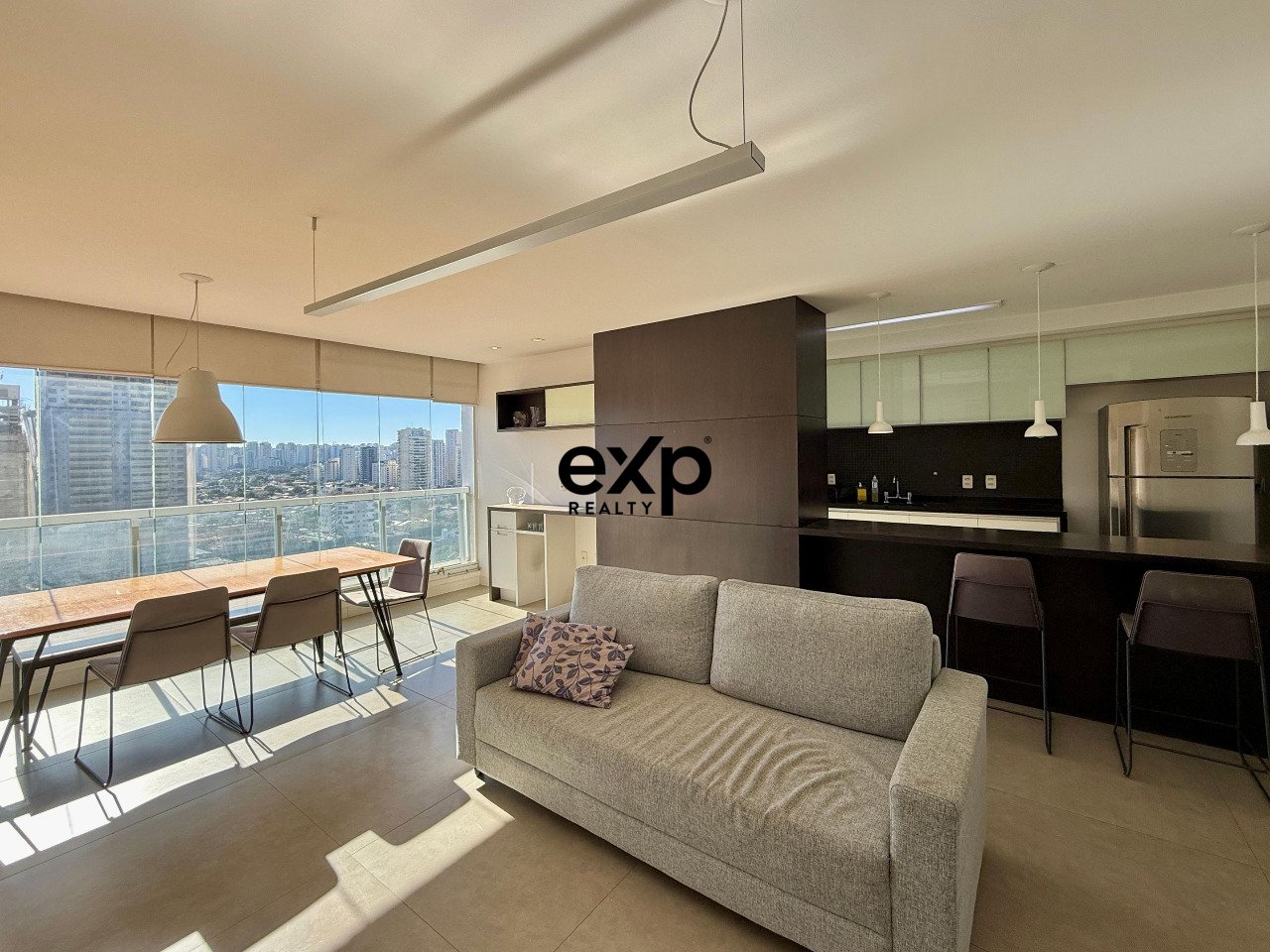Apartamento à venda com 67m², 1 quarto e 1 vaga