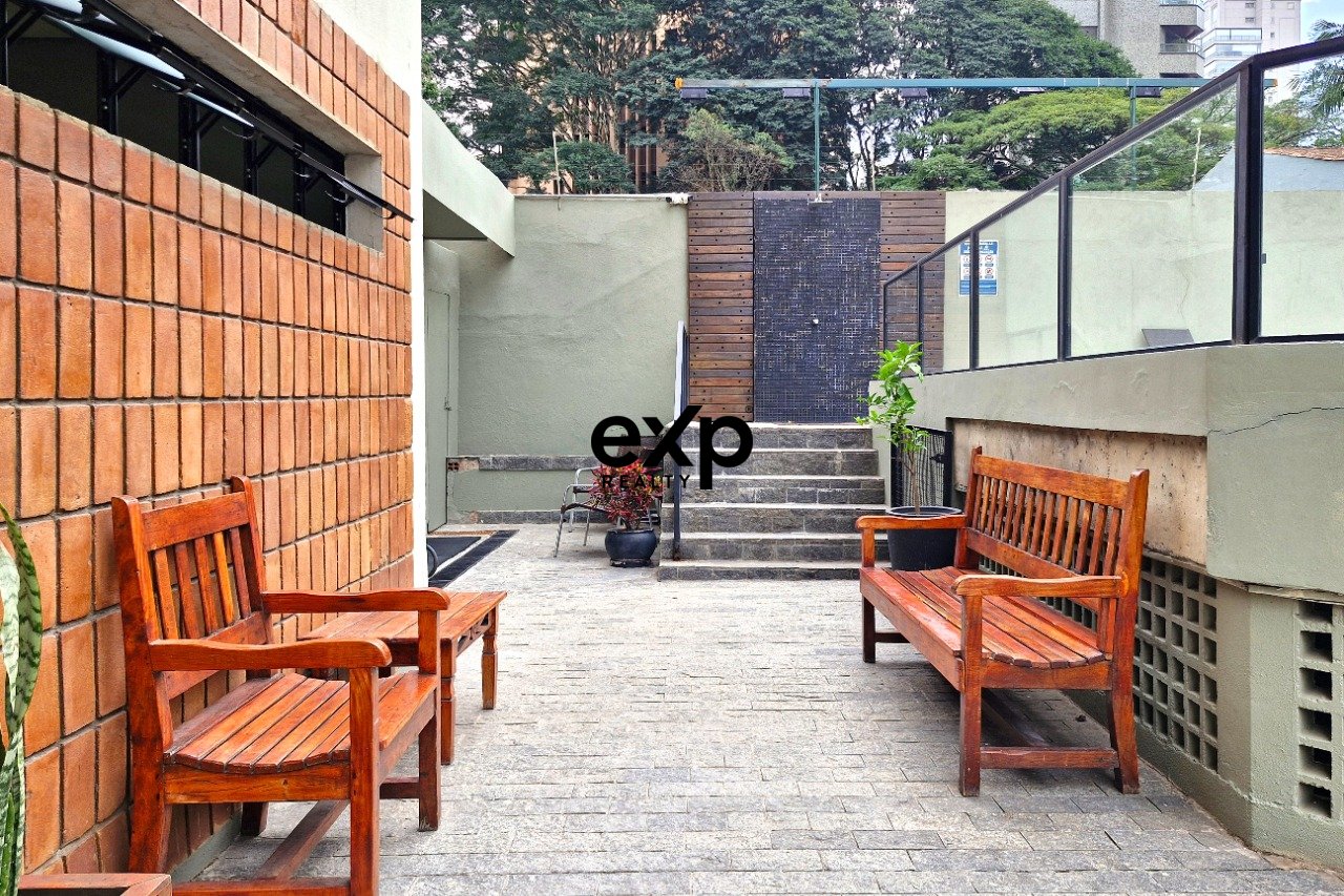 Apartamento à venda em São Paulo, Av. Jamaris 977 Moema São Paulo 04078-002, 28 m²