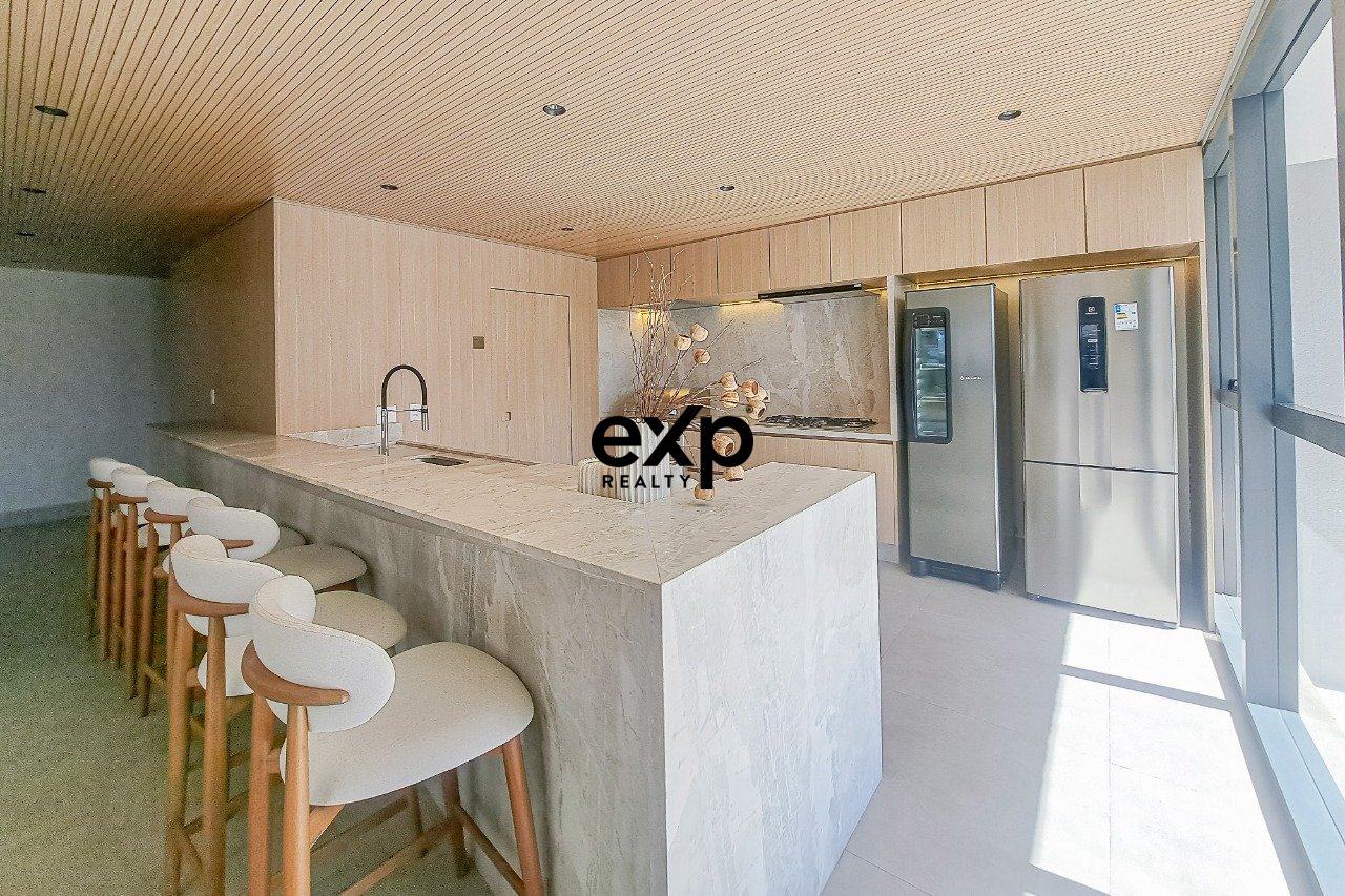 Apartamento à venda em Campinas, Doutor Sampaio Peixoto 121 Cambuí Campinas 13024-420, 221 m²