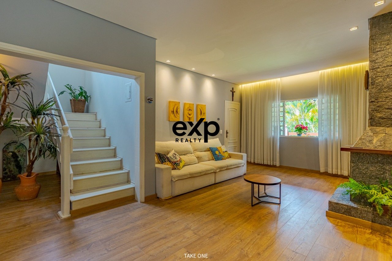 Condominium House for sale in Campinas, Rua João Batista Bertolucci 364 Colinas do Ermitage (Sousas) Campinas 13106-136, 1000 m²