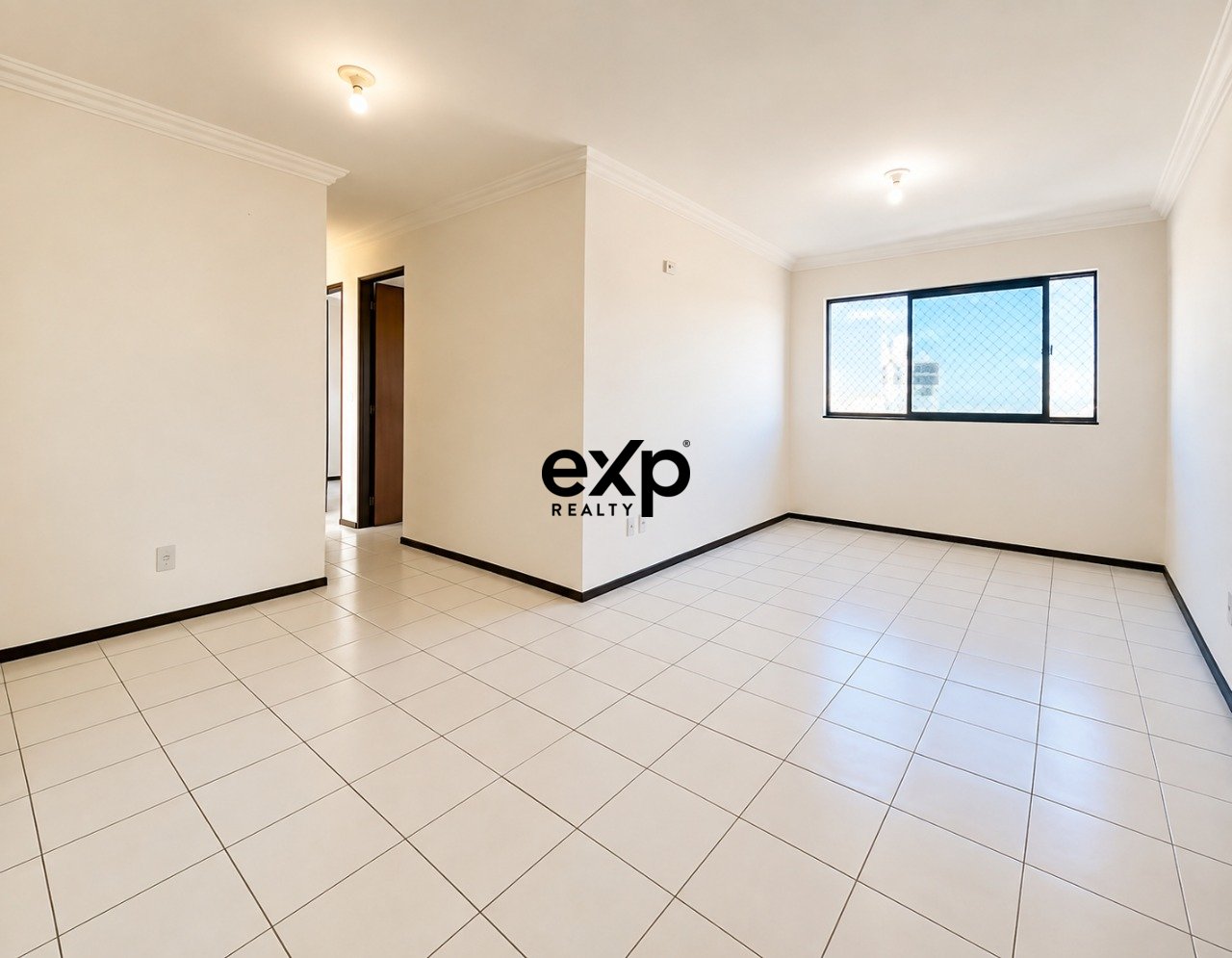 Apartamento à venda em Fortaleza, Rua Mário Alencar Araripe 1344 Sapiranga Fortaleza 60833-163, 70 m²