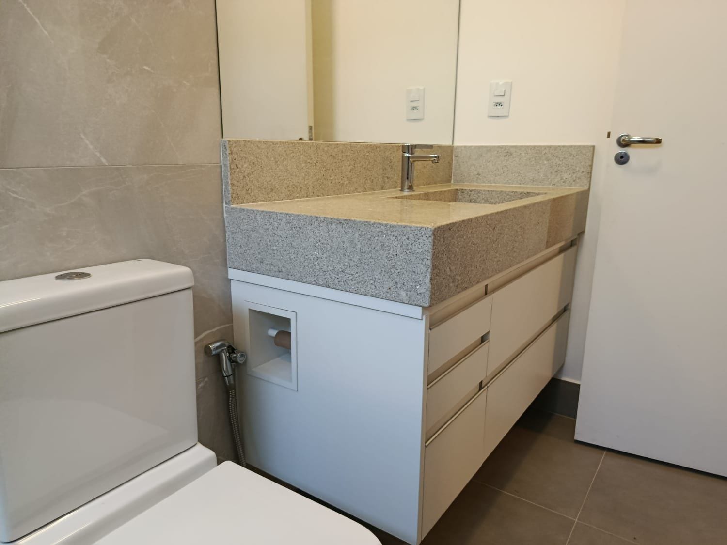 Casa em Condomínio for sale in Valinhos, João Ubiali 588 Chácaras Silvania Valinhos 13271-656, 300 m²