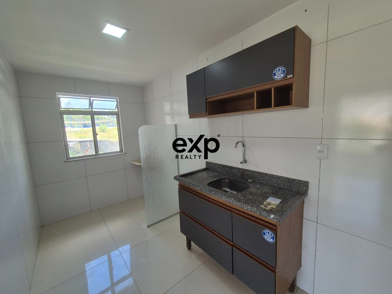 Apartamento à venda em Camaçari, Rua Colonia Boa Uniao 1 Abrantes Camaçari 42821-900, 70 m²