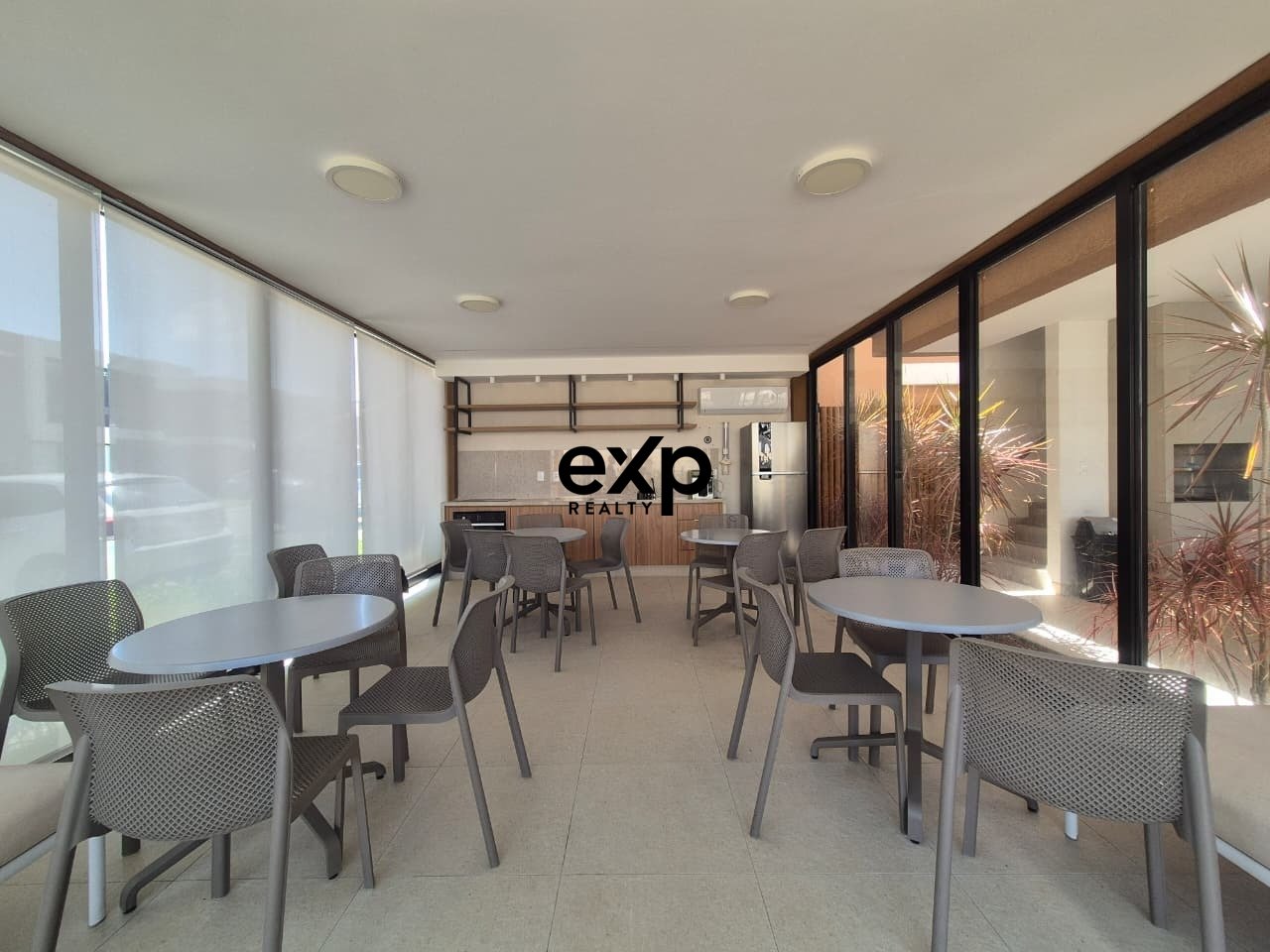 Apartamento para alugar em Lauro de Freitas, Felicia Cardoso dos Santos 269 Buraquinho Lauro de Freitas 42710-140, 65 m²