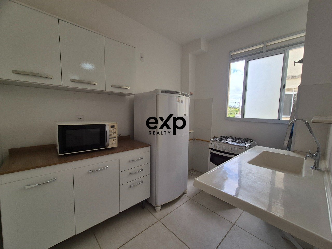 Apartamento à venda em Camaçari, Rua Caraiva 1 Alphaville (abrantes) Camaçari 42822-004, 42 m²