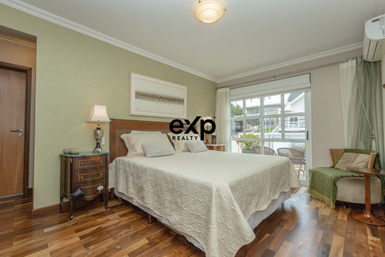 Casa à venda em Curitba, Rua Manoel Amálio de Souza 335 Vista Alegre Curitba 80820-560, 533 m²