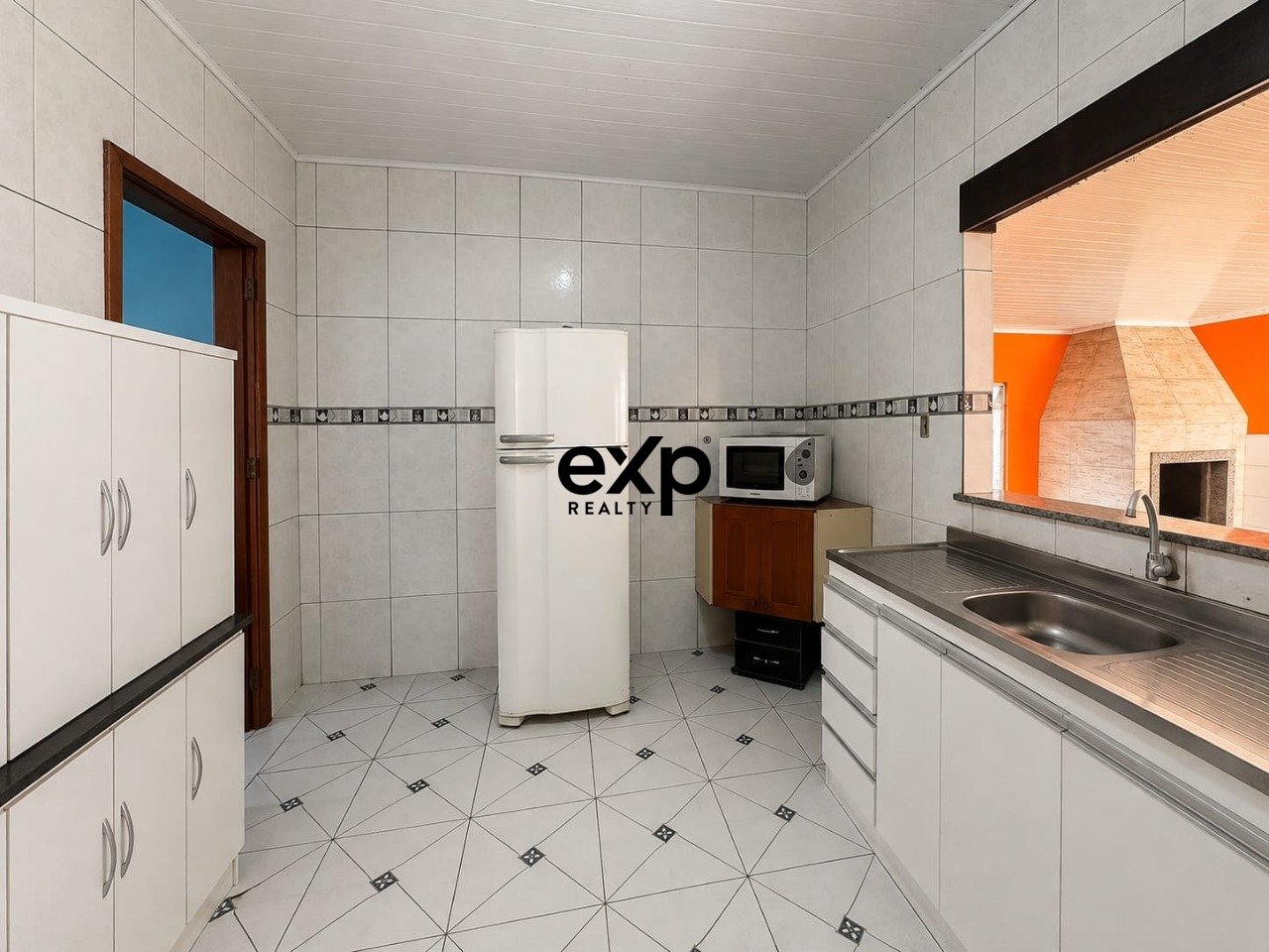 Casa à venda em Ponta Grossa, Silvio da Rocha 4 Chapada Ponta Grossa 84062-352, 365 m²