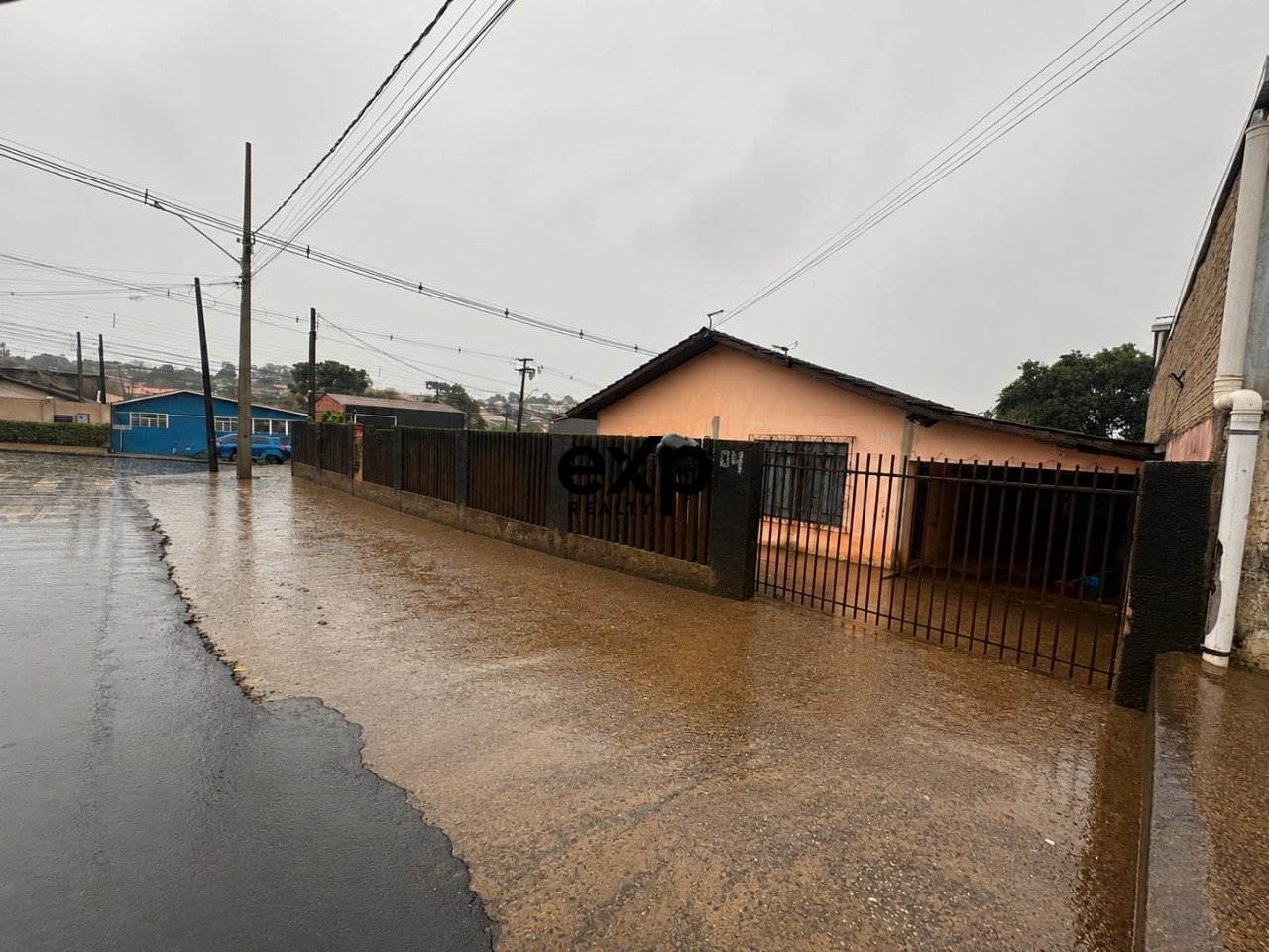 Casa à venda em Ponta Grossa, Silvio da Rocha 4 Chapada Ponta Grossa 84062-352, 365 m²