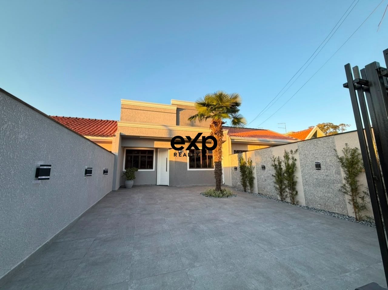 Casa à venda em São José dos Pinhais, Carlito Dissenha 301 Costeira São José dos Pinhais 83015-716, 182 m²