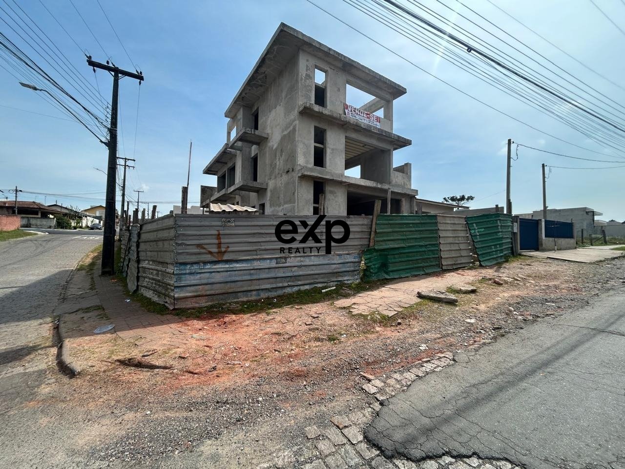 Sobrado à venda em Campo Largo, Alcebíades Affonso Guimarães 3760 Jardim São Vicente Campo Largo 83602-210, 354 m²