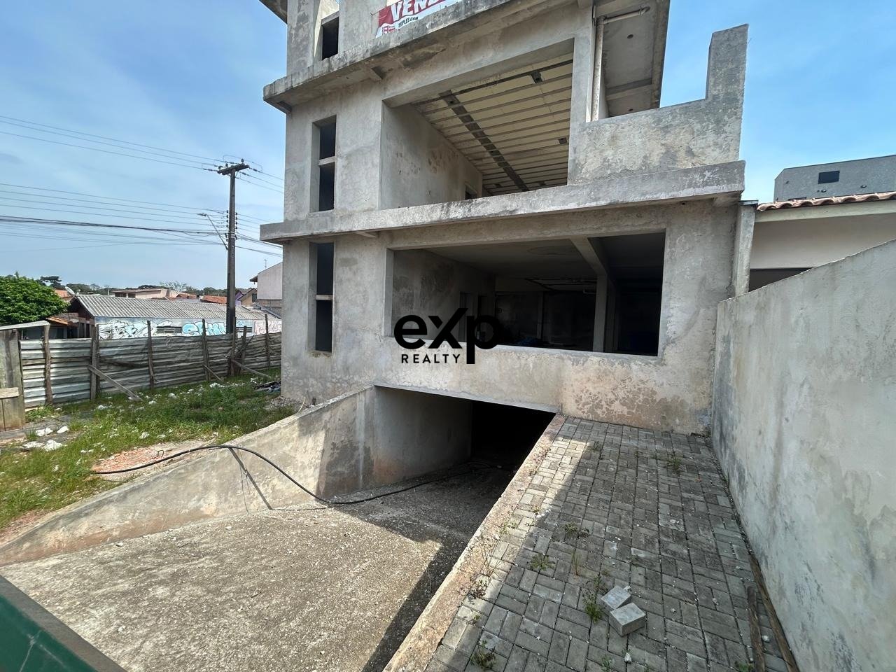 Sobrado à venda em Campo Largo, Alcebíades Affonso Guimarães 3760 Jardim São Vicente Campo Largo 83602-210, 354 m²