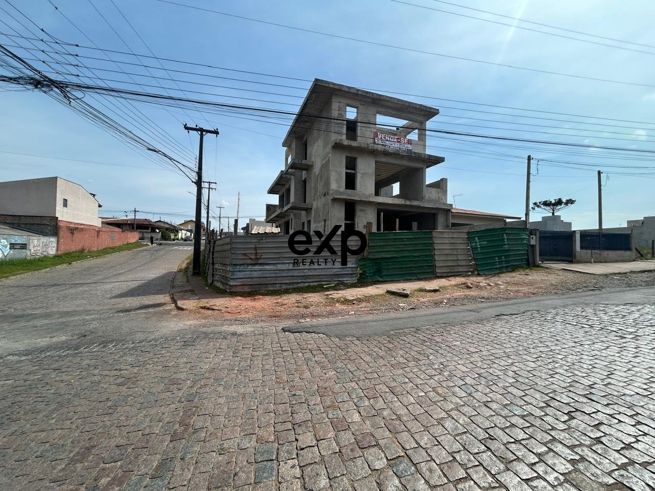 Sobrado à venda em Campo Largo, Alcebíades Affonso Guimarães 3760 Jardim São Vicente Campo Largo 83602-210, 354 m²