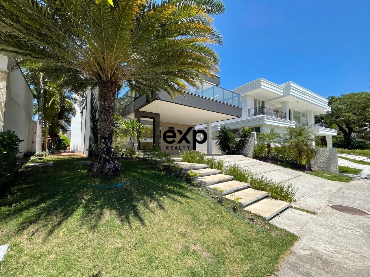 Casa em Condomínio à venda em Eusebio, Avenida Eusébio de Queiroz 4065 Azur Condomínio Lago Eusebio 61760-000, 498 m²
