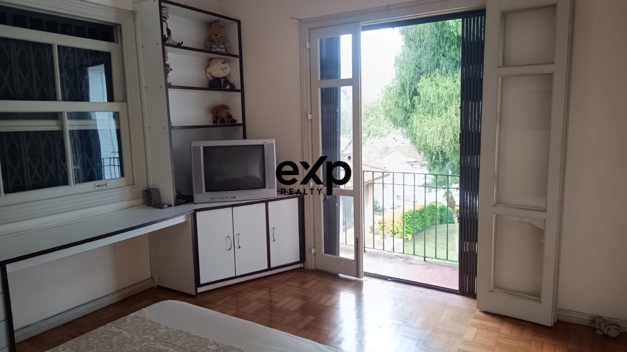 Casa à venda em Petrópolis, Rua Visconde de Uruguai 316 Valparaíso Petrópolis 25655-111, 7812 m²