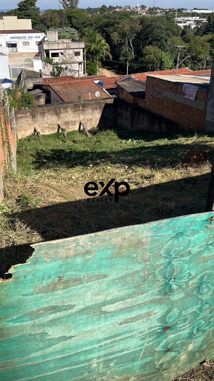 Terreno à venda em Valinhos, Amabile Bersan dos Santos 110 Jardim Santo Antônio Valinhos 13277-030, 333 m²
