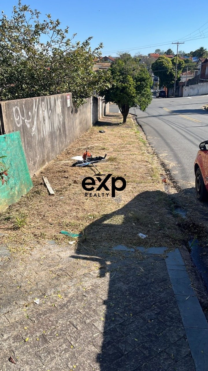 Terreno à venda em Valinhos, Amabile Bersan dos Santos 110 Jardim Santo Antônio Valinhos 13277-030, 333 m²