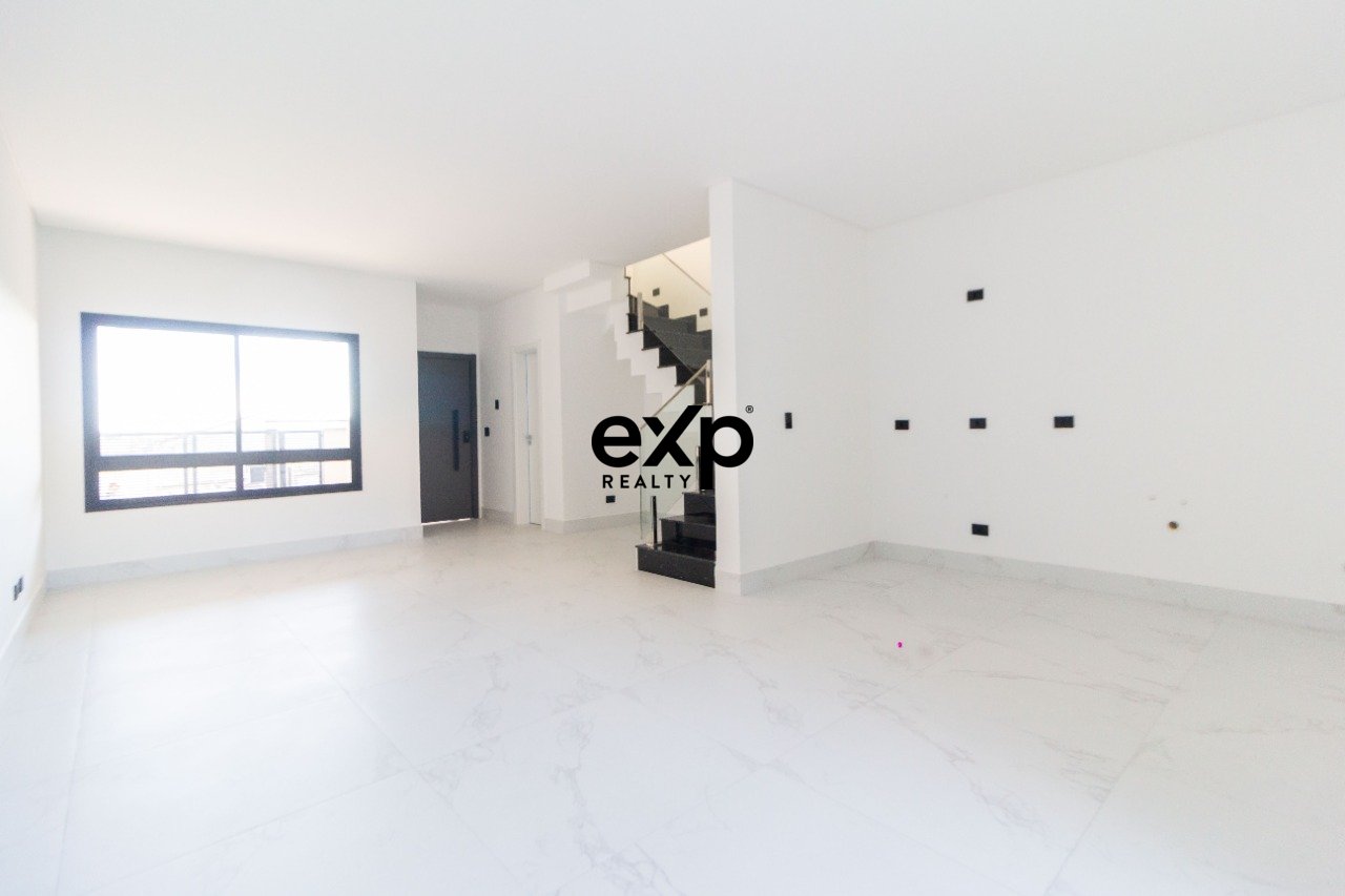 Townhouse for sale in Curitiba, Padre José Falarz 87 Santo Inácio Curitiba 82010-450, 135 m²
