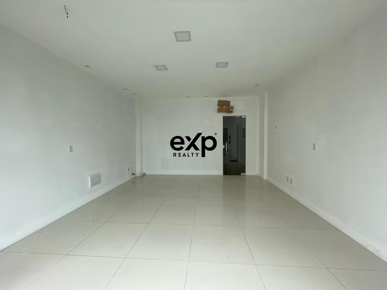 Sala Comercial para alugar em Lauro de Freitas, Itajú do Colônia 1 Pitangueiras Lauro de Freitas 42701-270, 22 m²